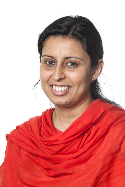 Mrs Kiani<br>(Teacher)